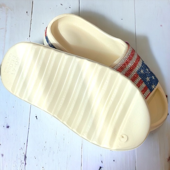 Super cute rhinestone patriotic slides sz 7, 8, 8.5 - Picture 6 of 8